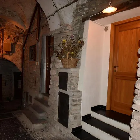 Sax & Rosa Apartman Pigna